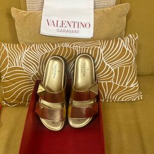 Great holiday gift!! New Valentino Garavani Gold Sandals Double Straps 7.5